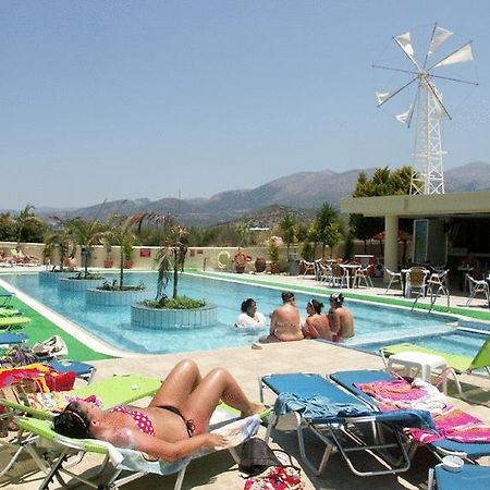 Nikos Hotel มาเลีย ภายนอก รูปภาพ